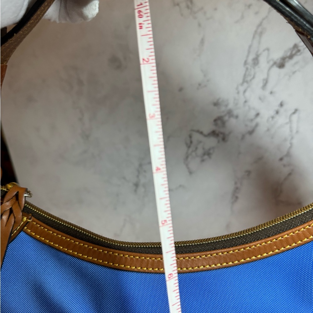 DOONEY & BOURKE HOBO BAG in very good used condition - Picture 11 of 12